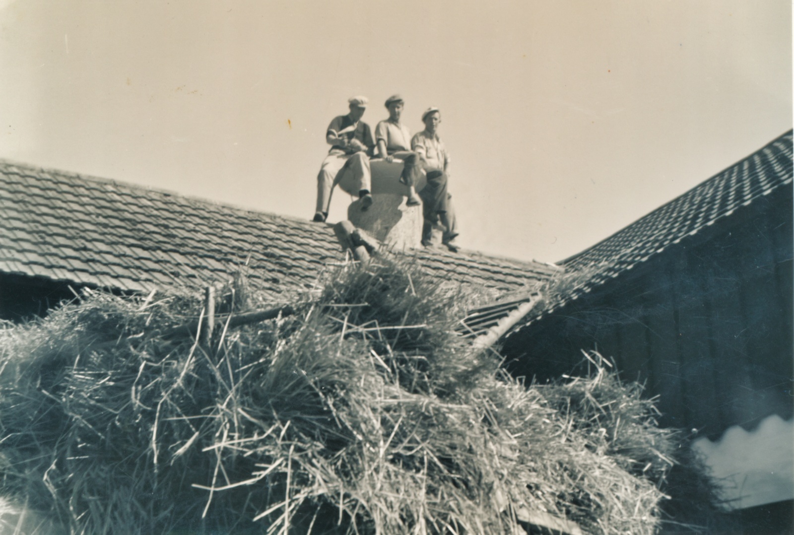 Far opsætter skorstene